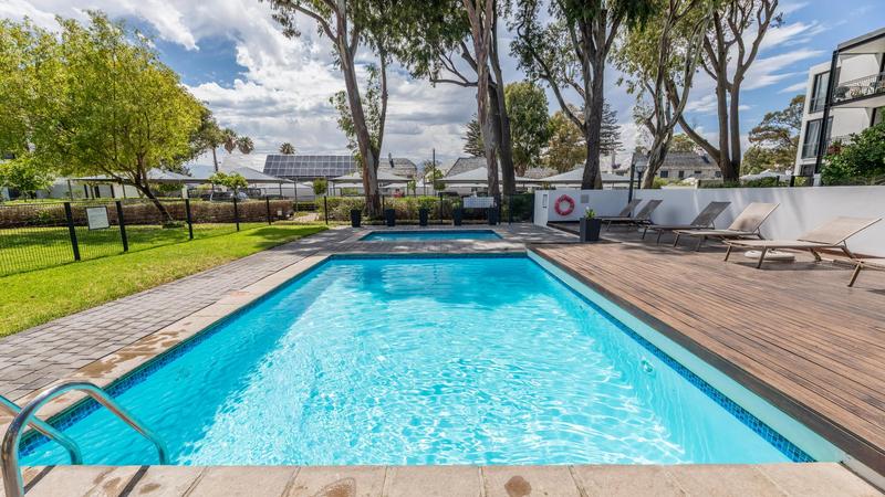To Let 3 Bedroom Property for Rent in Somerset West Western Cape